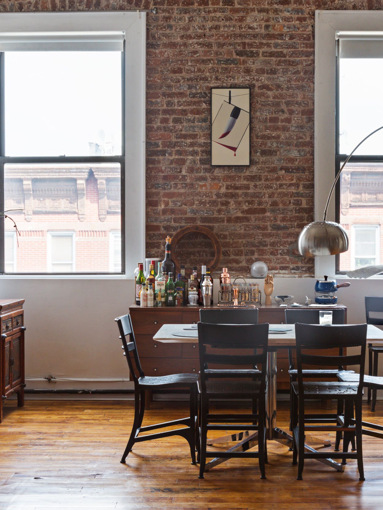 You’ve Never Seen a Studio Apartment Bedroom Quite Like This